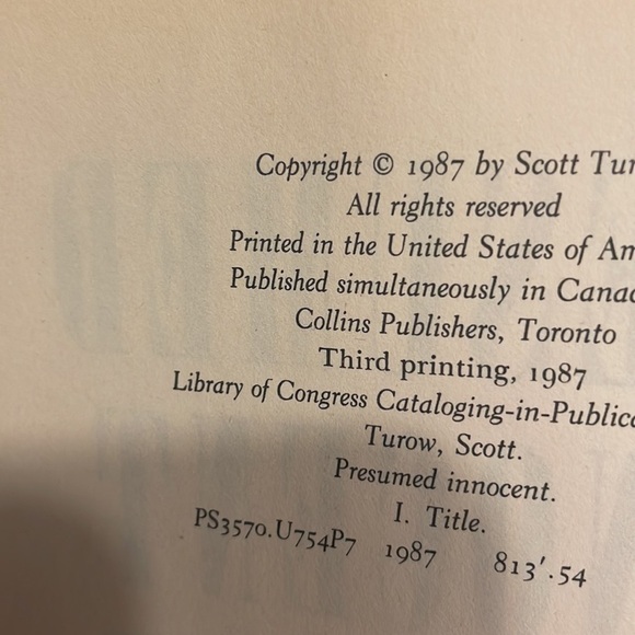 1st Edition 3rd Printing 1987 Scott Turow Presumed Innocent hardcover book - Picture 4 of 11